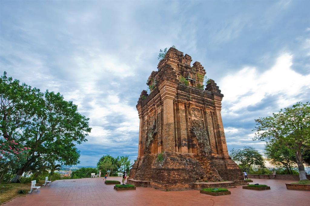 Tháp Nhạn Tháp Nhạn